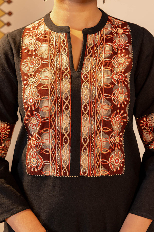Maishi Red Floral Shirt Collar Thread Work Paneled Kurti - Absolutely Desi